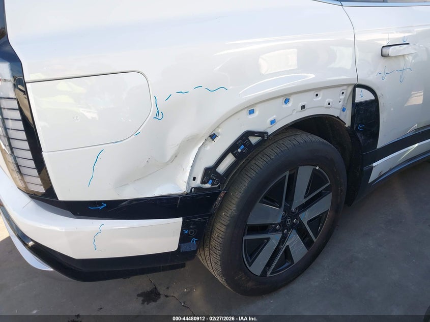 2026 Hyundai Ioniq 9 Sel VIN: 7YAMUFS38TY001279 Lot: 44480912