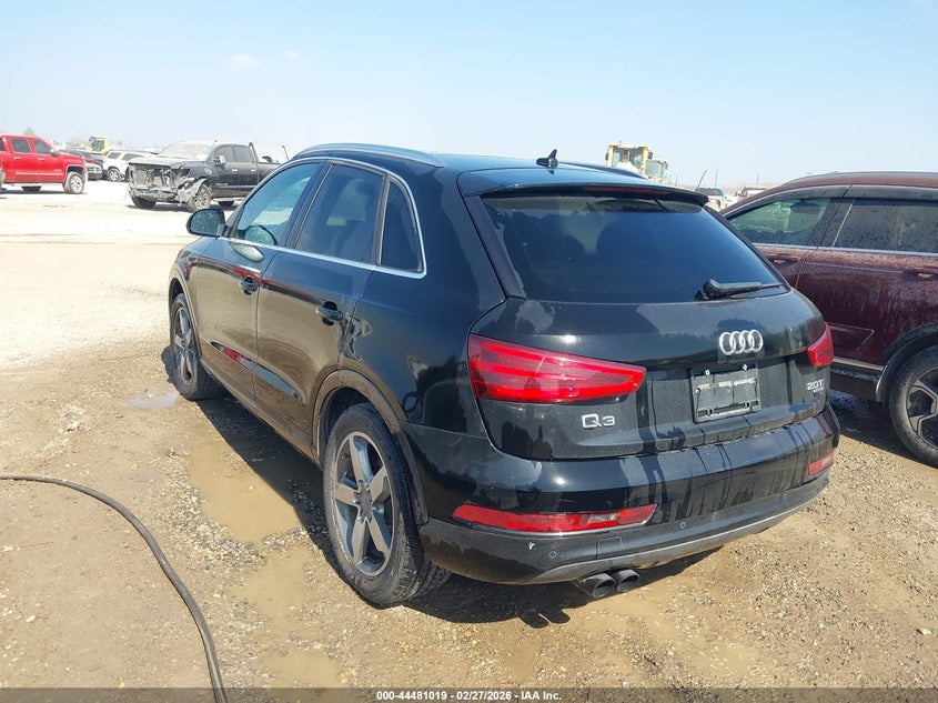 2015 Audi Q3 2.0 2.0T Premium Plus black Lot 111044481019 Vin WA1EFCFS8FR011504