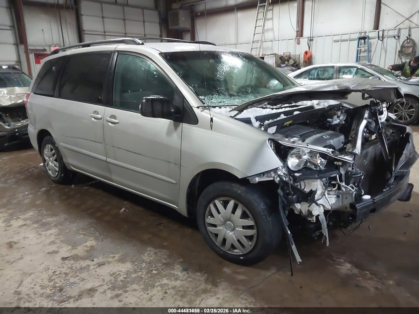 2007 TOYOTA SIENNA LE