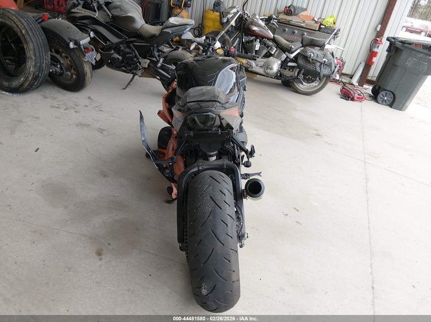 2023 Suzuki Gsx-R1000 R VIN: JS1DM11H4P7100162 Lot: 44481580