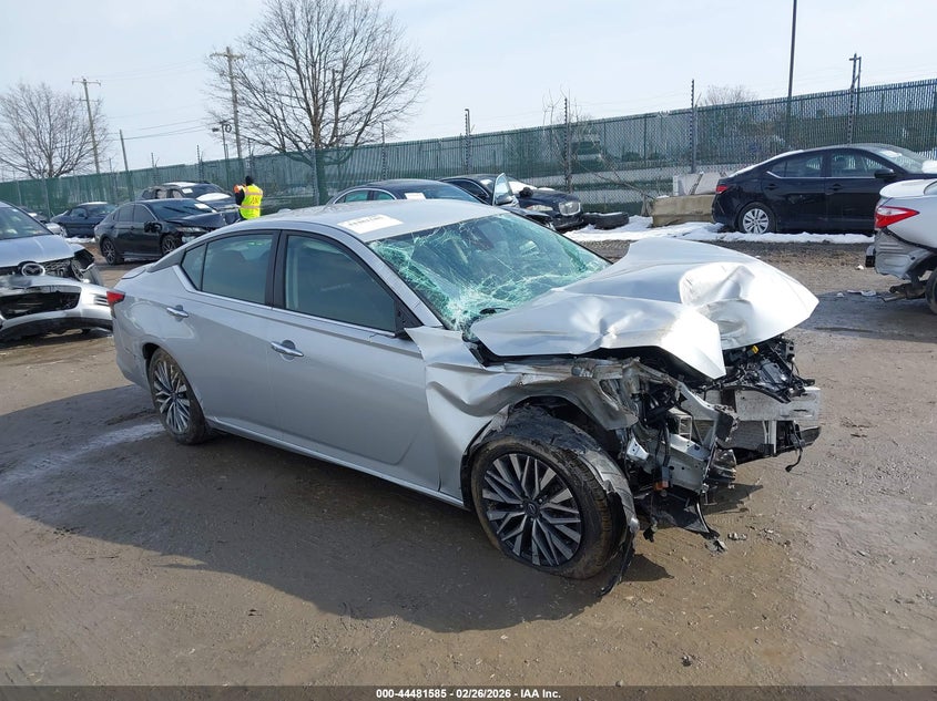 2024 Nissan Altima Sv Fwd