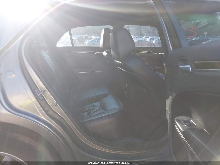 2011 Chrysler 300C VIN: 2C3CA6CT3BH592323 Lot: 44481676