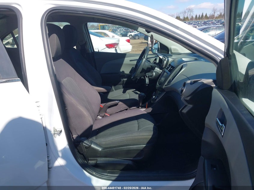 2015 Chevrolet Sonic Lt Auto