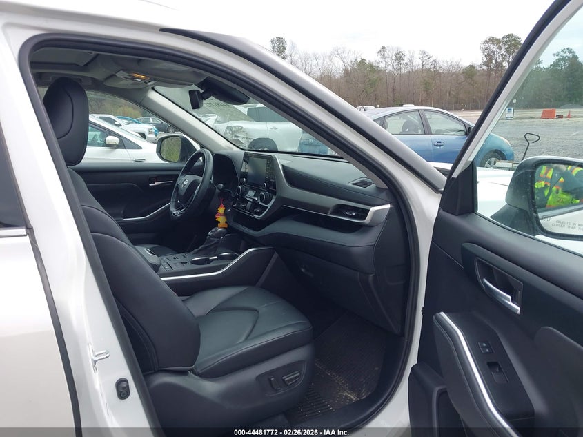 2021 Toyota Highlander Xle