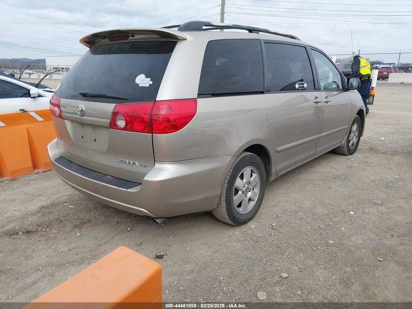 2007 Toyota Sienna Le