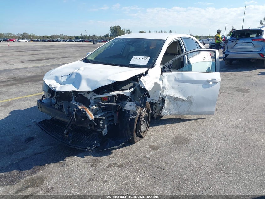 2017 Toyota Corolla 1.8 Le white Lot 111044481863 Vin 2T1BURHE1HC803547