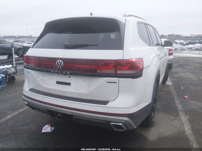 2024 Volkswagen Atlas 2.0T Peak Edition Se W/Technology
