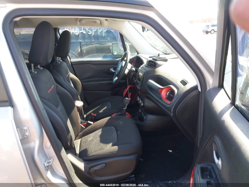 2016 Jeep Renegade Trailhawk