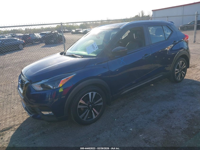 2020 Nissan Kicks Sr Xtronic Cvt