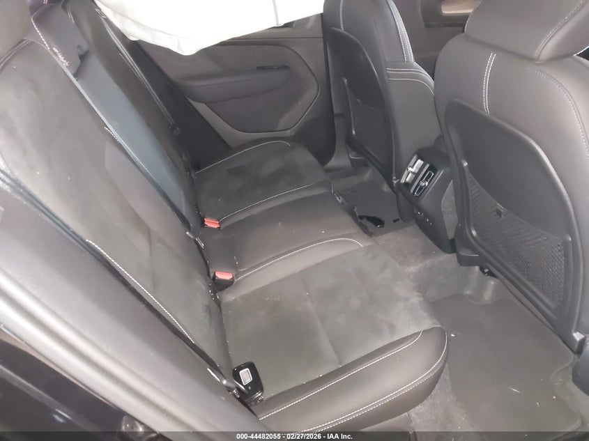 2025 Volvo Xc40 B5 Plus Dark Theme VIN: YV4L12UC8S2570441 Lot: 44482055