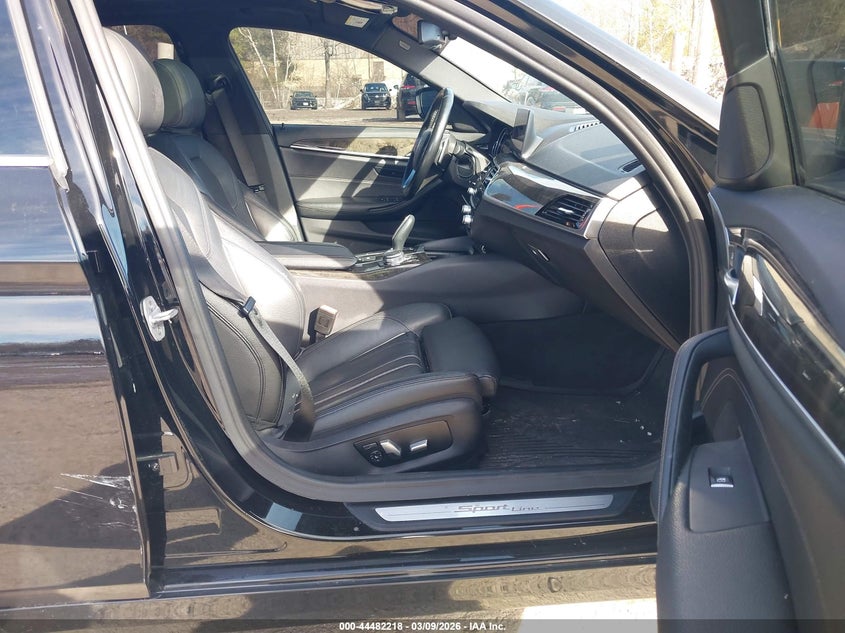 2018 BMW 540I auction photo 5