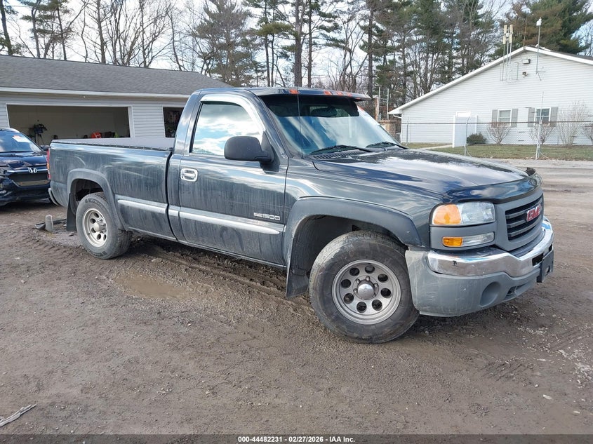 2004 GMC Sierra 1500 Work Truck