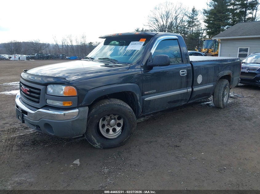 2004 GMC Sierra 1500 Work Truck