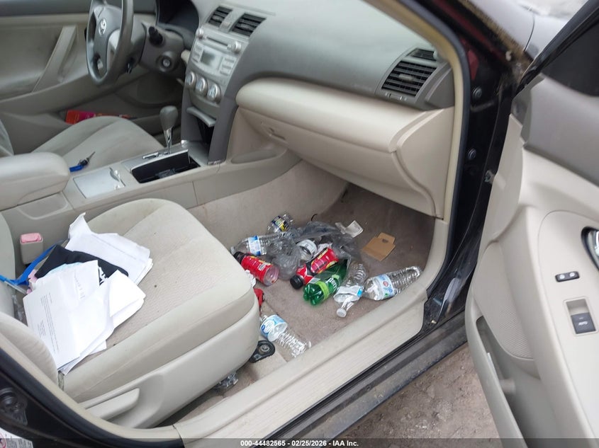 2010 Toyota Camry Le