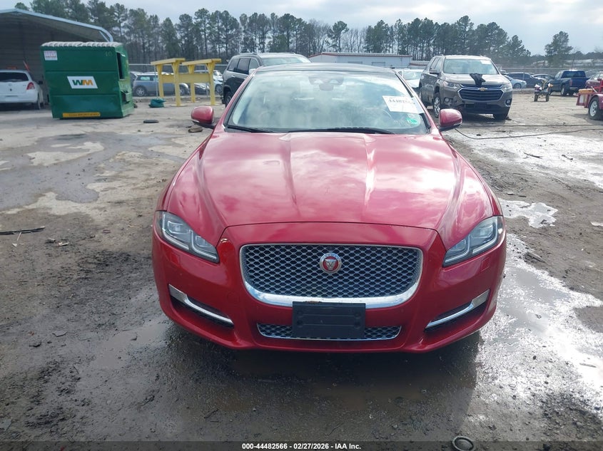 2018 Jaguar Xj Xjl Portfolio VIN: SAJWJ2GD5J8W13814 Lot: 44482566
