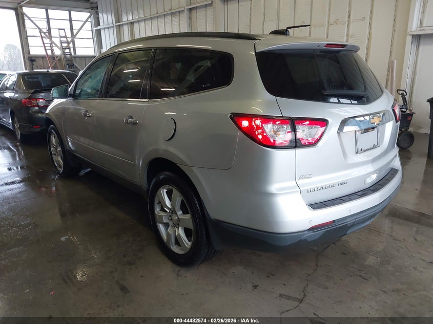 2017 Chevrolet Traverse 3.6 1Lt silver Lot 111044482574 Vin 1GNKVGKD2HJ327726