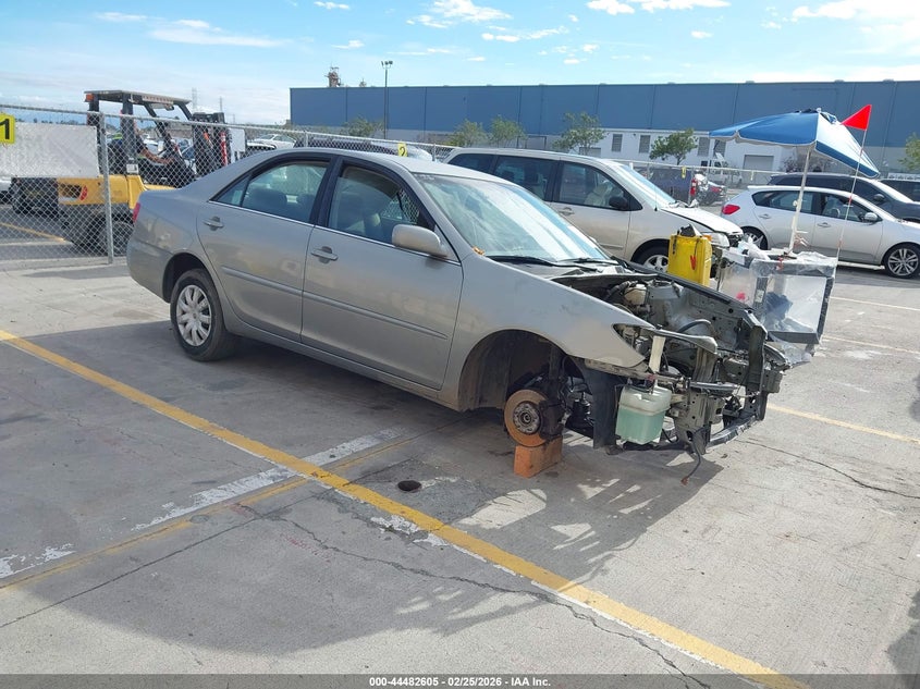 2005 Toyota Camry Le