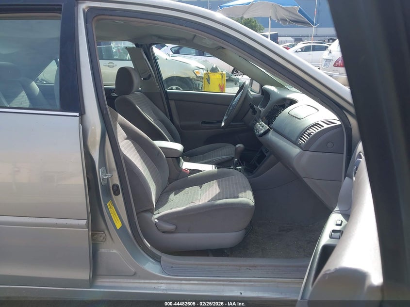 2005 Toyota Camry Le