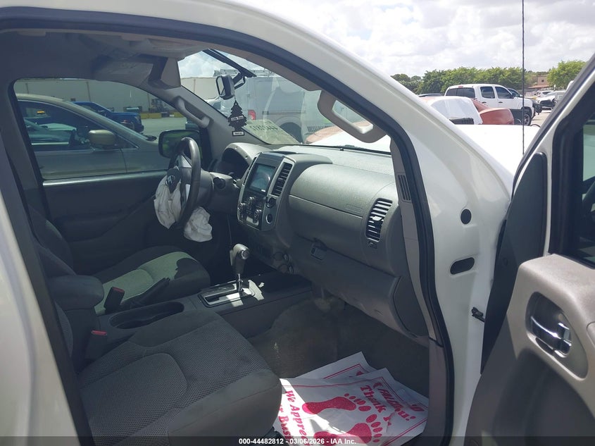 2016 Nissan Frontier Sv