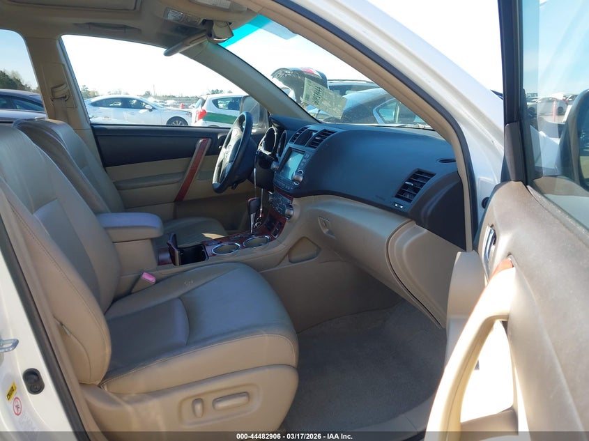 2010 Toyota Highlander Limited V6