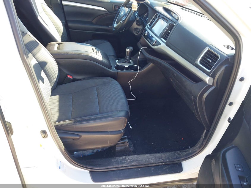 2019 Toyota Highlander Le Plus