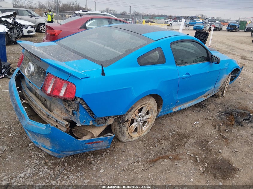 2011 Ford Mustang V6