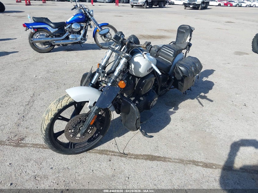 2022 Indian Motorcycle Co. Chief