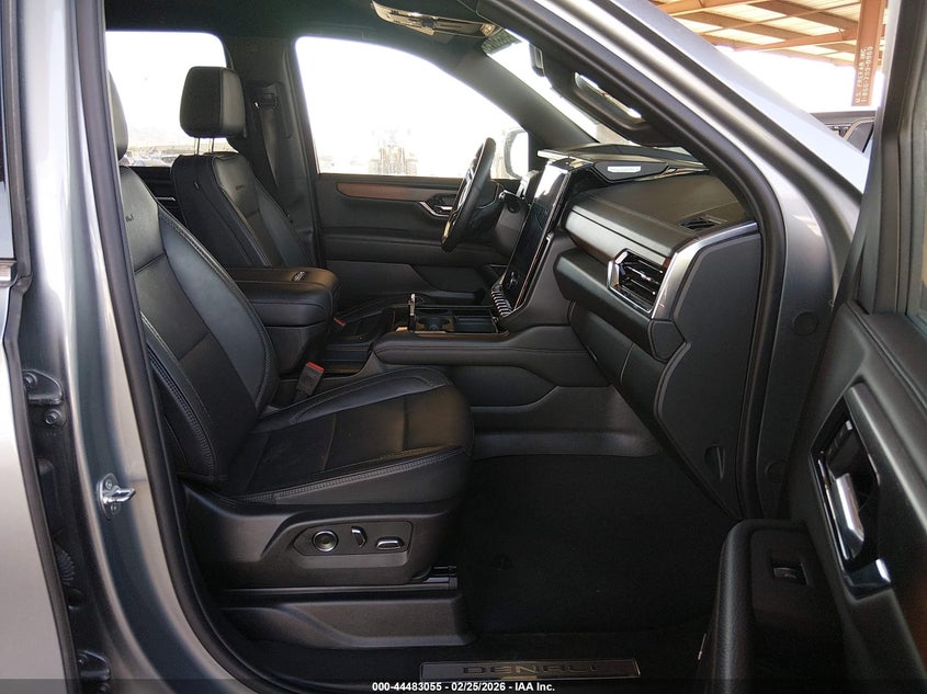 2025 GMC Yukon Xl 4Wd Denali