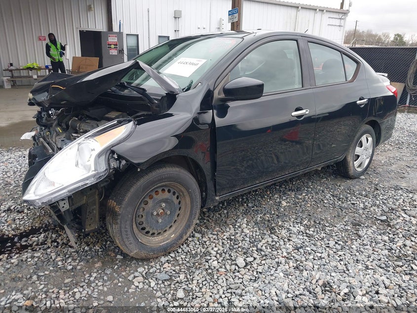 2018 Nissan Versa 1.6 Sv