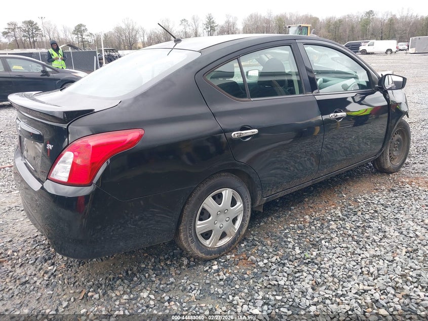 2018 Nissan Versa 1.6 Sv