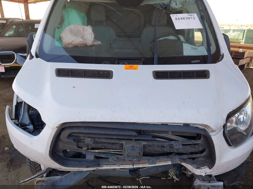 2018 Ford Transit 3.7 -250 white Lot 111044483072 Vin 1FTYR1YM9JKB25848