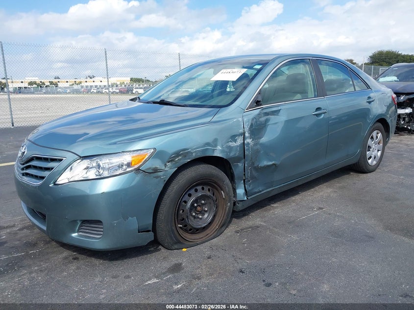 2010 Toyota Camry Le