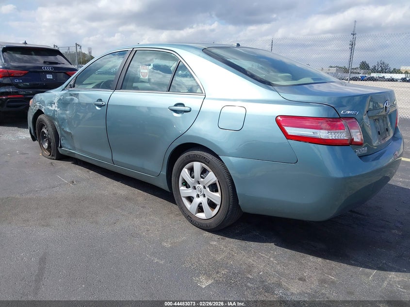 2010 Toyota Camry Le