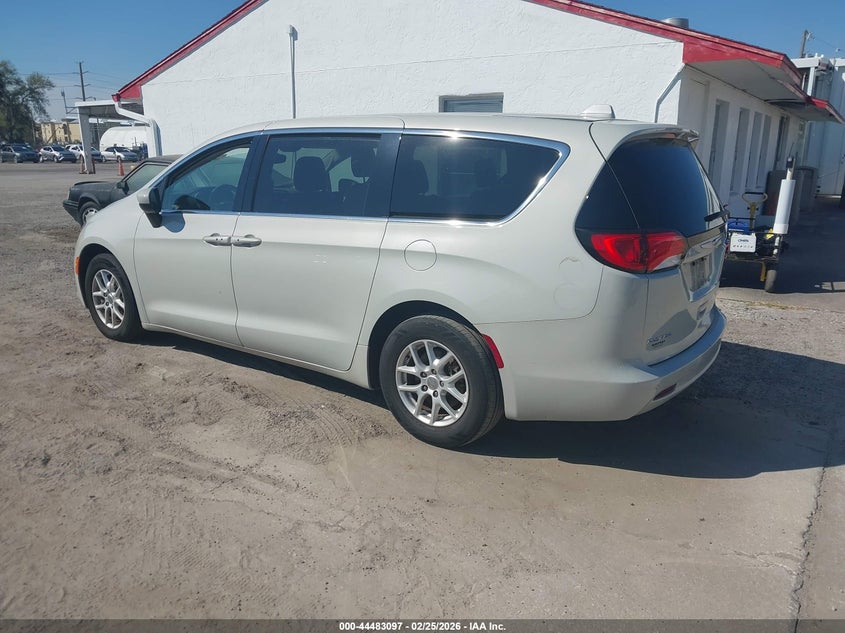 2017 Chrysler Pacifica Touring