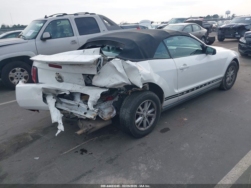 2007 Ford Mustang V6 Deluxe/V6 Premium