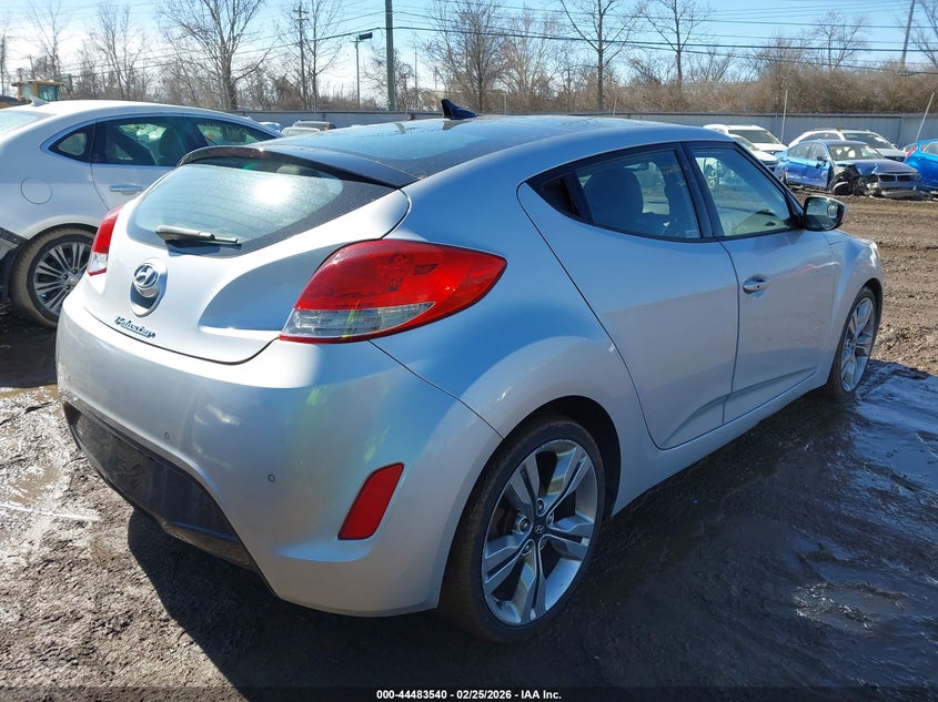 2012 Hyundai Veloster Base W/Black
