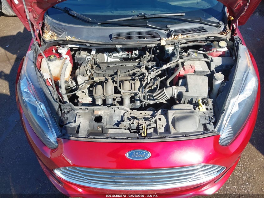 3FADP4EJ7GM104777 2016 Ford Fiesta 1.6 Se red