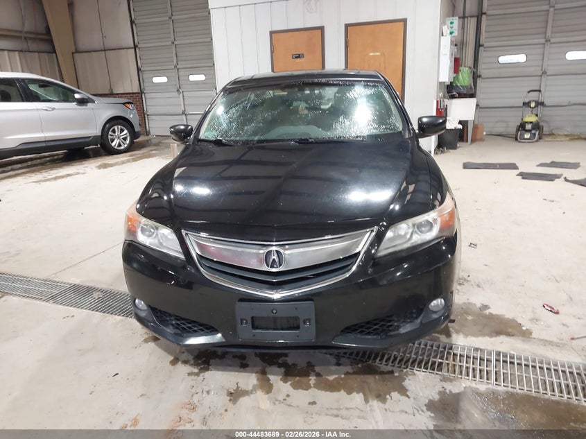 2013 Acura Ilx 2.0L VIN: 19VDE1F75DE000112 Lot: 44483689