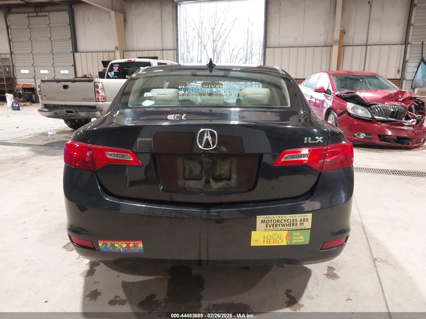 2013 Acura Ilx 2.0L VIN: 19VDE1F75DE000112 Lot: 44483689