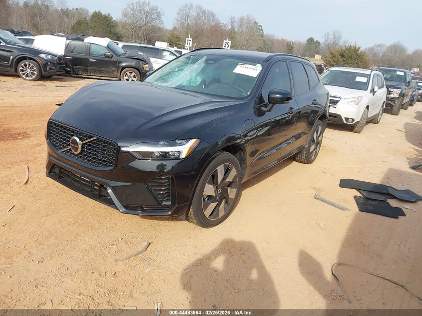 Vin: yv4h60rc8s1029514, lot: 44980571, volvo xc60 plug-in hybrid plus, t8 awd electric/gasoline, dark 20252