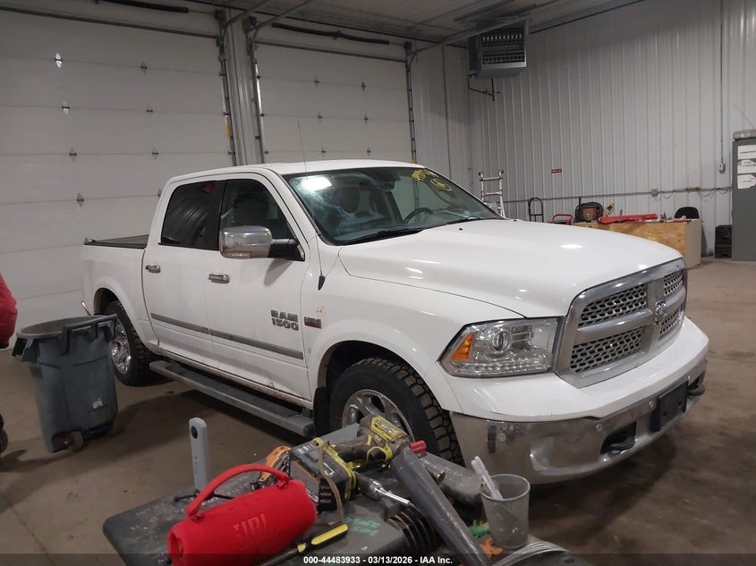 2017 Ram 1500 Laramie 4X4 5'7 Box
