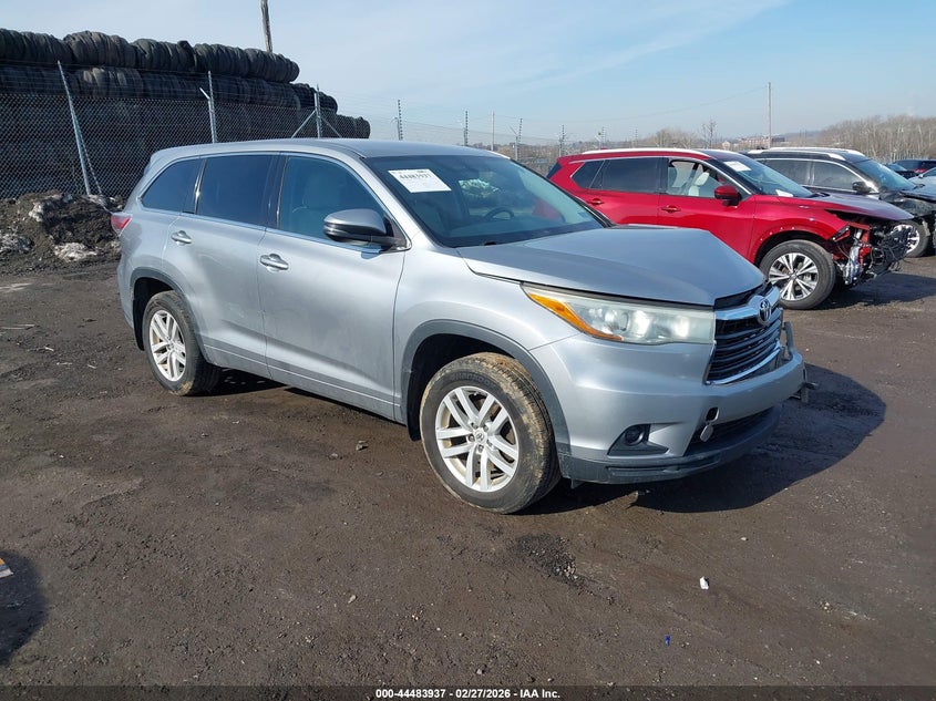 2015 Toyota Highlander Le V6