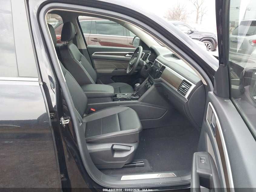 2023 Volkswagen Atlas 3.6L V6 Se W/Technology