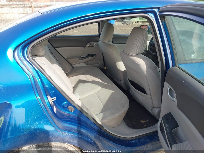 19XFB2F56CE102319 2012 Honda Civic 1.8 Lx brown