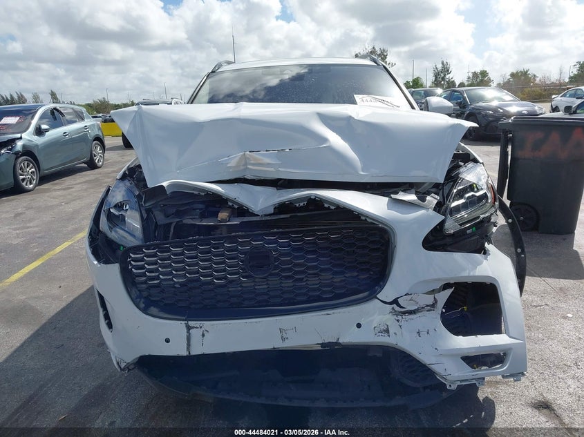 VIN: SADFP2FX7K1Z35894 2019 JAGUAR E-PACE SE