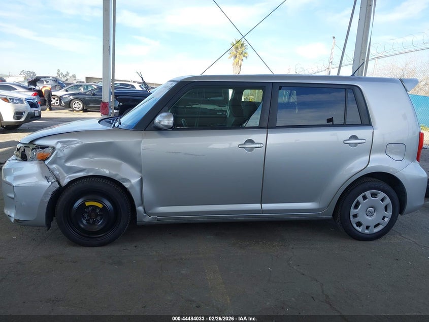 2014 Scion Xb 2.4 silver Lot 111044484033 Vin JTLZE4FE6EJ063595