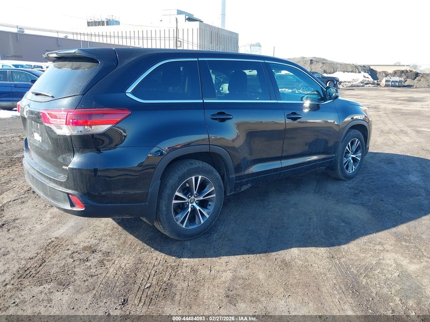 2017 Toyota Highlander Le