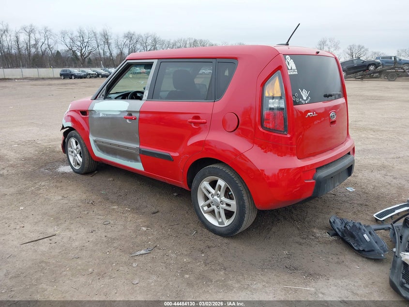 2011 Kia Soul +