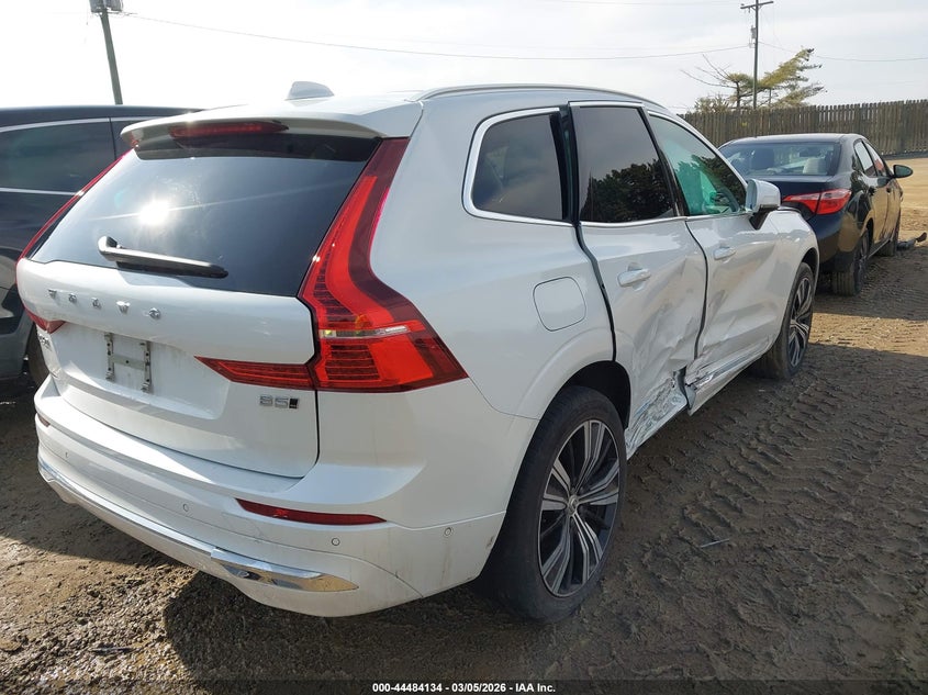 2023 Volvo Xc60 B5 Plus Bright Theme