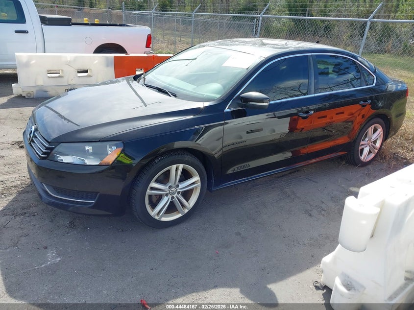 2014 Volkswagen Passat 1.8T Se